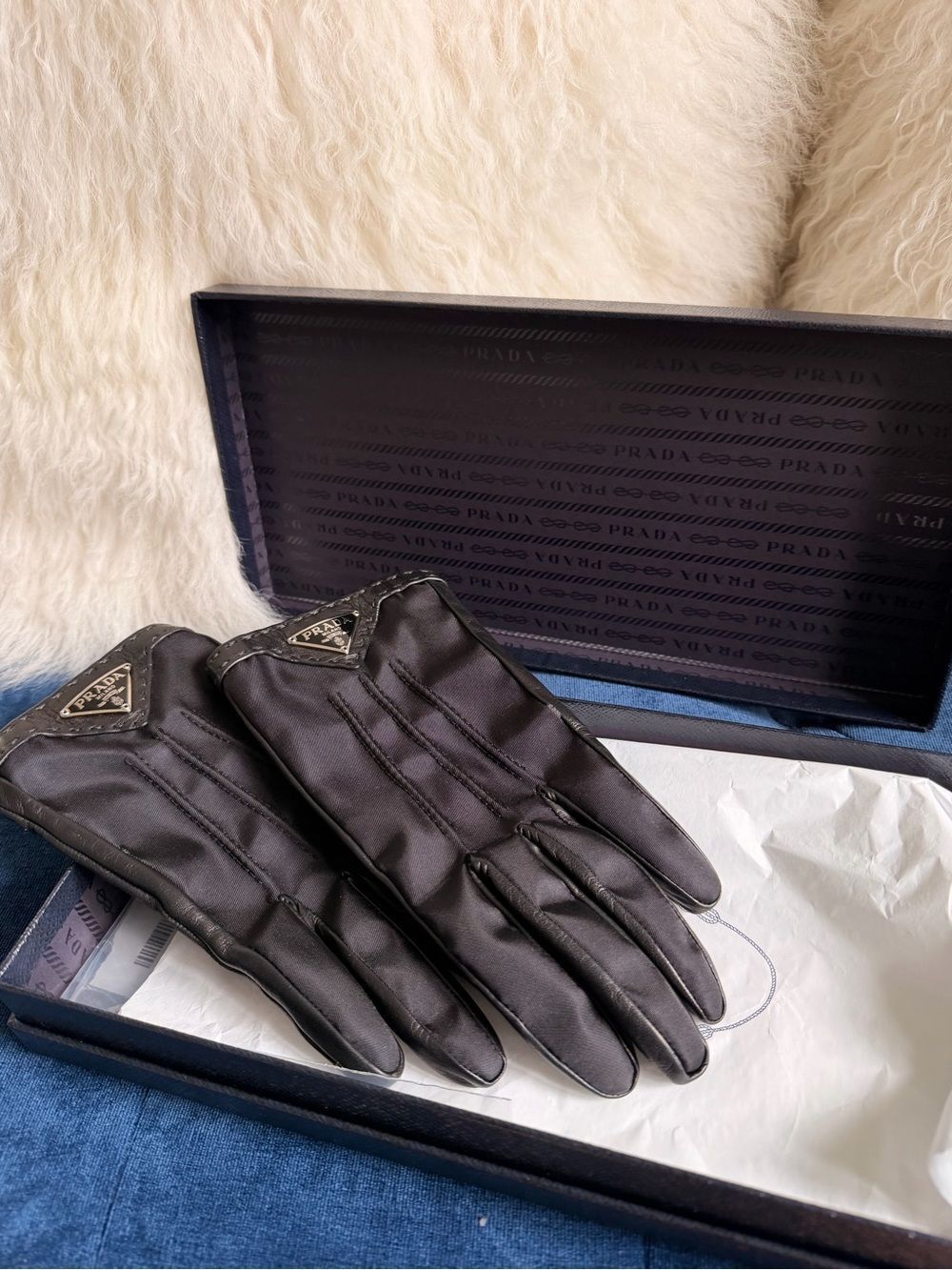Prada Black Nylon leather Logo Gloves for Men — Triangular Badge